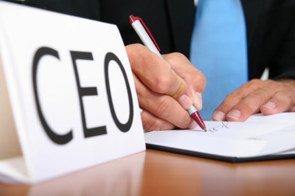 CEO, CMO, CFO e CTO: Entenda o que cada sigla significa no mundo corporativo!