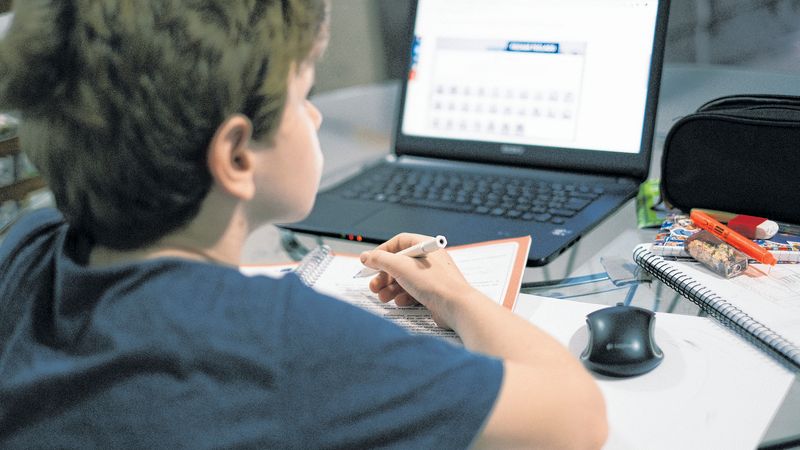 Conheça sites de perguntas e respostas que ajudam os estudantes nas provas