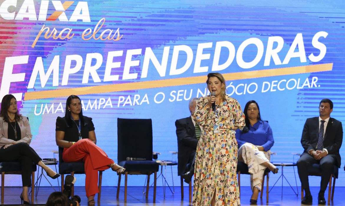 Caixa para Elas Empreendedoras: R$ 1 bilhão em crédito. O projeto tem duração até o dia 19 de novembro; nessa data se comemora o empreendedorismo feminino.